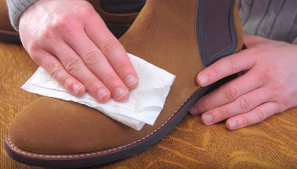 Щетки для замшевой обуви Loake процесс чистки